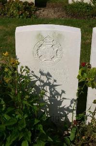 Dozinghem Military Cemetery - Attwood, Sidney Frederic