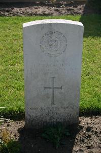 Dozinghem Military Cemetery - Backhouse, Ernest Joseph