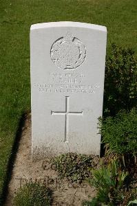 Dozinghem Military Cemetery - Bailey, Lucius