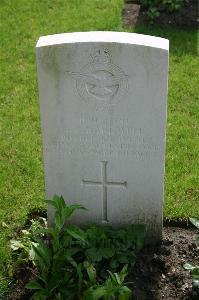 Dozinghem Military Cemetery - Bakewell, G J