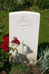 Dozinghem Military Cemetery - Barnard, C E