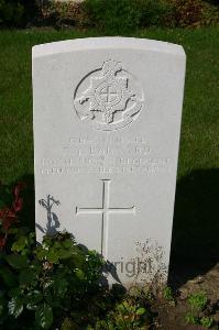 Dozinghem Military Cemetery - Barnard, Edward Thomas