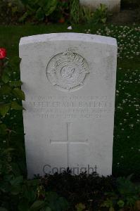 Dozinghem Military Cemetery - Barrett, Walter Frank