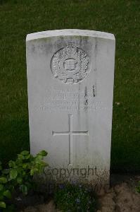 Dozinghem Military Cemetery - Barton, Alfred Edward