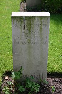 Dozinghem Military Cemetery - Baumgartner, Adam