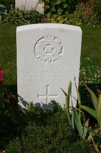 Dozinghem Military Cemetery - Bayne, Vincent Percy