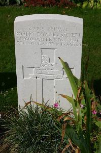 Dozinghem Military Cemetery - Beckett, Robert Rowney