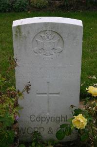 Dozinghem Military Cemetery - Bennett, William