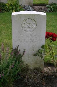 Dozinghem Military Cemetery - Beresford, John Godfrey Harold