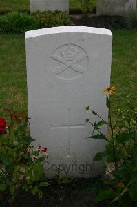 Dozinghem Military Cemetery - Bevan, E