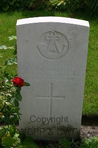 Dozinghem Military Cemetery - Blackwell, T