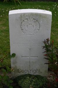 Dozinghem Military Cemetery - Blair, James