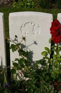 Dozinghem Military Cemetery - Blake, G