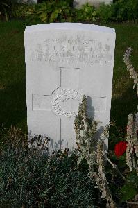 Dozinghem Military Cemetery - Bolger, John Joseph