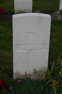 Dozinghem Military Cemetery - Bolton, William