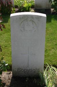 Dozinghem Military Cemetery - Bond, H