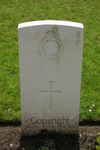 Dozinghem Military Cemetery - Bovington, Harry William