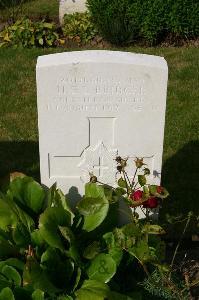 Dozinghem Military Cemetery - Bridger, H E L