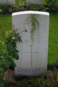 Dozinghem Military Cemetery - Broadbent, James