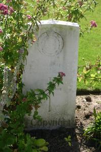 Dozinghem Military Cemetery - Brooks, E