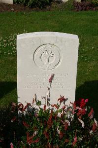 Dozinghem Military Cemetery - Brown, J W