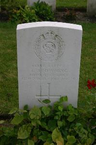 Dozinghem Military Cemetery - Browning, Thomas