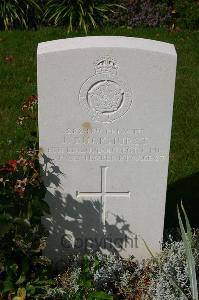 Dozinghem Military Cemetery - Buckhurst, J