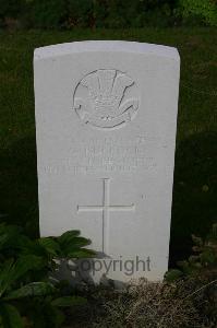 Dozinghem Military Cemetery - Bullock, G