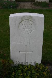 Dozinghem Military Cemetery - Burgwin, C F