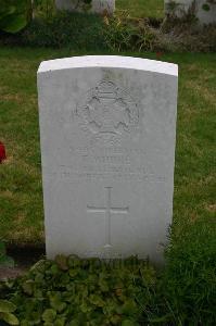 Dozinghem Military Cemetery - Burke, Edward