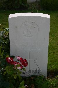 Dozinghem Military Cemetery - Burnside, William