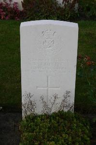 Dozinghem Military Cemetery - Buttle, Bertram Howard