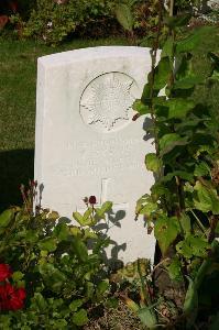 Dozinghem Military Cemetery - Byrne, J