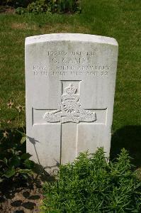 Dozinghem Military Cemetery - Camps, G