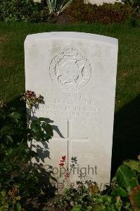 Dozinghem Military Cemetery - Carter, J D