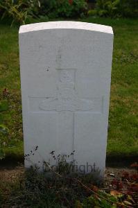 Dozinghem Military Cemetery - Cartwright, T