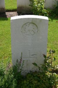 Dozinghem Military Cemetery - Carver, B