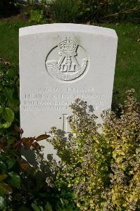 Dozinghem Military Cemetery - Chamberlain, Henry