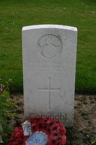 Dozinghem Military Cemetery - Chambers, C E