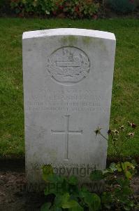 Dozinghem Military Cemetery - Chandler, William Joseph