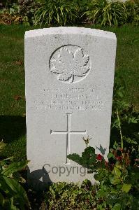 Dozinghem Military Cemetery - Chapman, W H