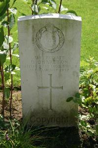 Dozinghem Military Cemetery - Charlton, D