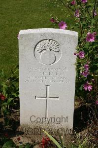 Dozinghem Military Cemetery - Chilvers, E J