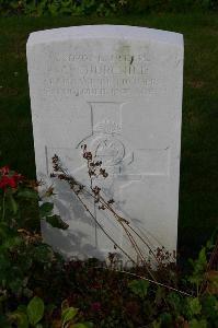 Dozinghem Military Cemetery - Churchill, C