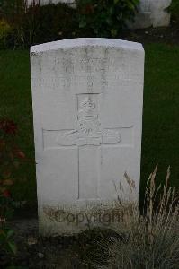 Dozinghem Military Cemetery - Clark-Jones, John William