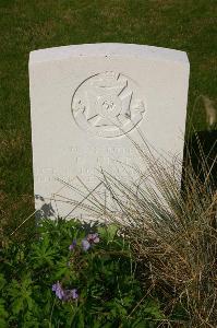 Dozinghem Military Cemetery - Clark, G