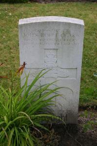 Dozinghem Military Cemetery - Clark, John Noble