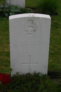 Dozinghem Military Cemetery - Cobb, J F