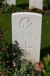 Dozinghem Military Cemetery - Cockerill, E