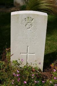 Dozinghem Military Cemetery - Collict, A